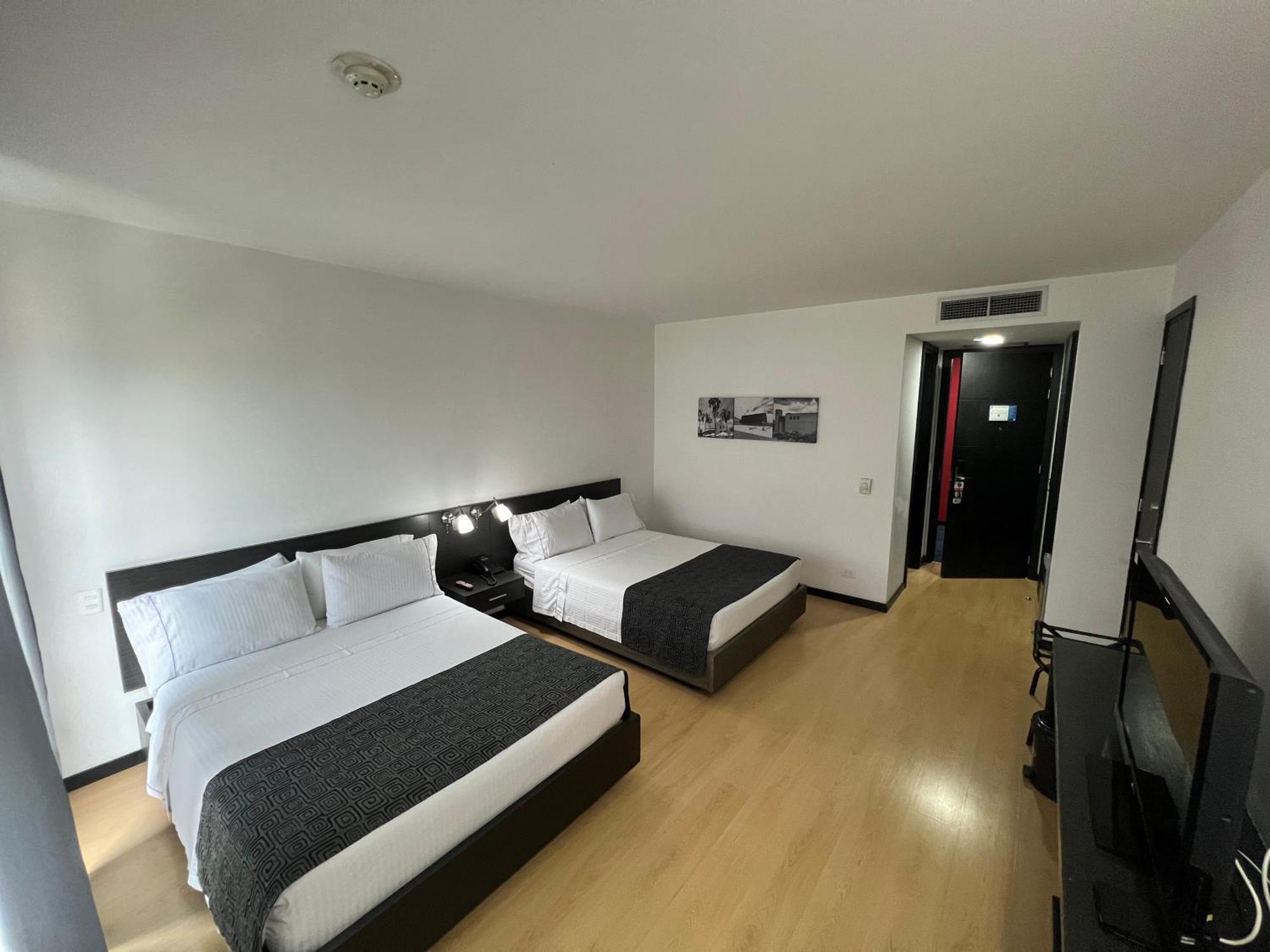 Tequendama Hotel Medellin - Estadio Exteriör bild